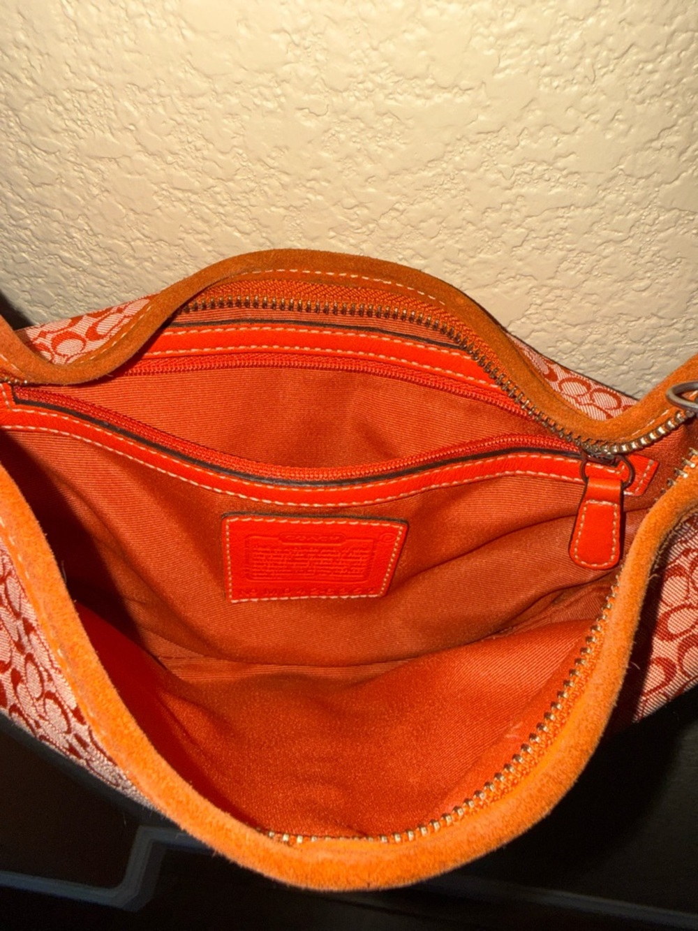 Coach Orange Signature-Pattern Shoulder Bag w/ White Strap & bi-colored hang tag - Picture 3 of 9